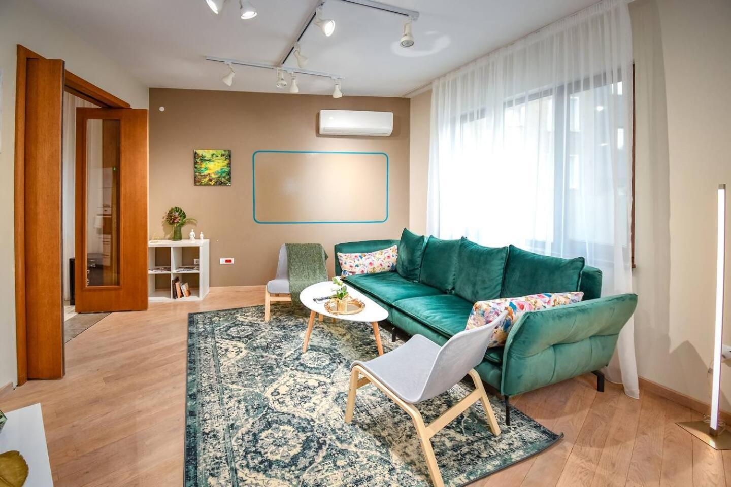 Will New Modern & Spacious Apt! * Sofia