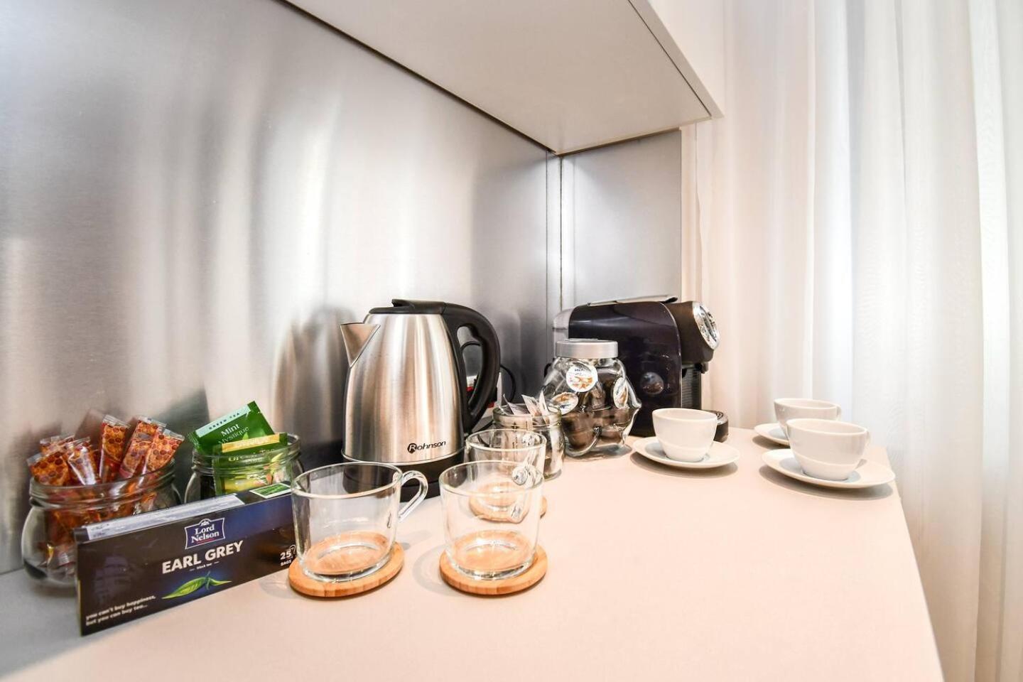 Will New Modern & Spacious Apt! Sofia